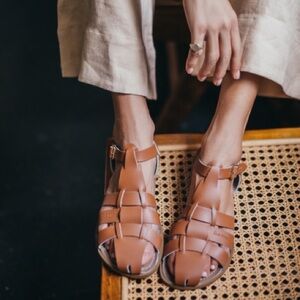 Salt Water Shark Tan, Size 9